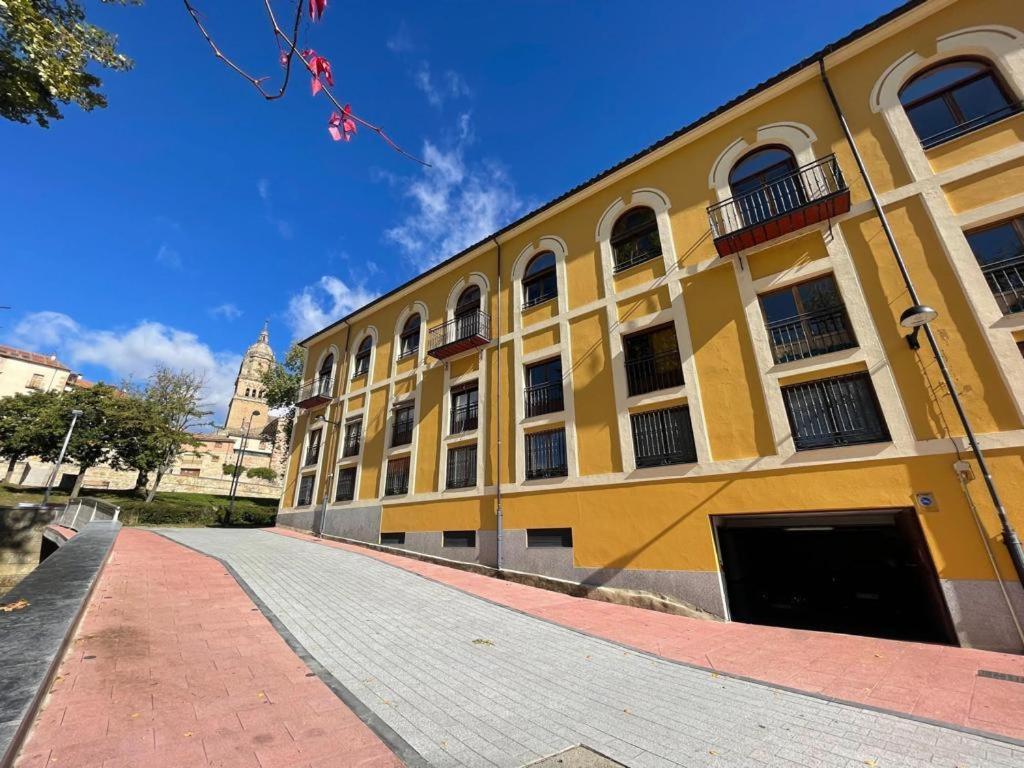 Encrucijada de Culturas- Apartamentos Turísticos Puerta de Aníbal Salamanca Exterior foto